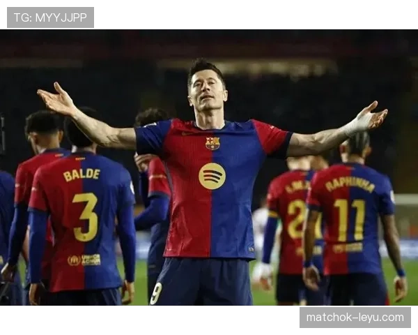 莱万多夫斯基达成300球里程碑，状态火热续写传奇辉煌