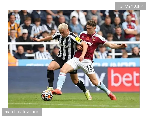 哥伦比亚队创新进攻策略引领足球战术新潮流